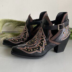 Western Cutout Studded Stitched Ankle Bootie Fits Sz 10